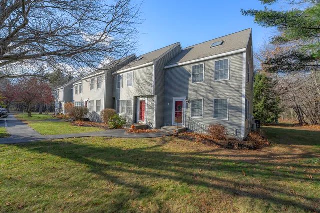 $339,900 | 22 Turkey Trail, Unit 22, Windham, ME 04062