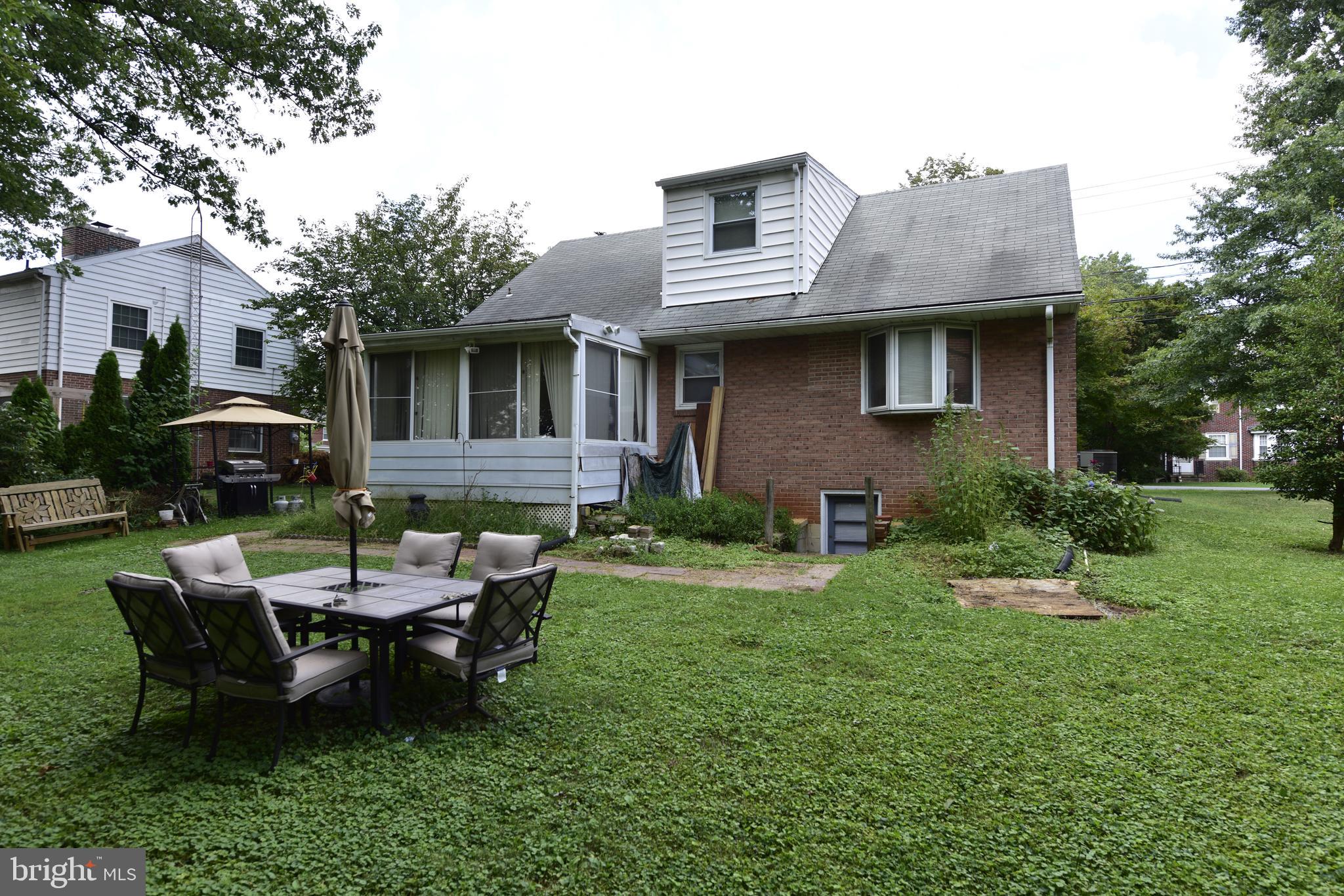 310 Pleasure Road Lancaster, PA 17601 - Photo 3 of 10 Rear View
