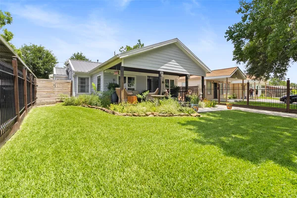 $295,000 | 8165 Garland Street, Houston, TX 77017