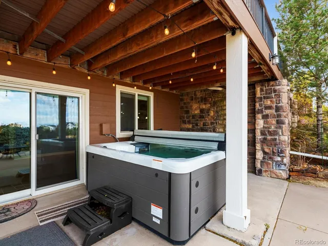 a view of house with yard