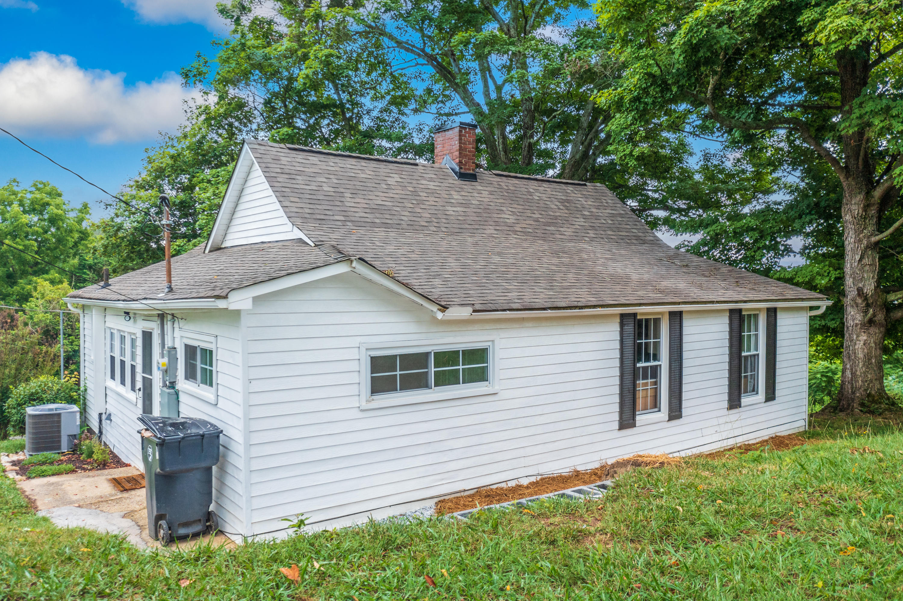 1053 Old Witt Road Morristown, TN 37813 - Photo 18 of 18 1053 Old Witt Road Morristown TN - 18