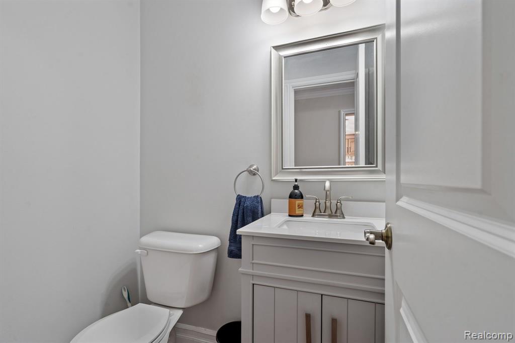 1538 Hidden Valley Lane, Unit 209 Rochester Hills, MI 48306 - Photo 19 of 35