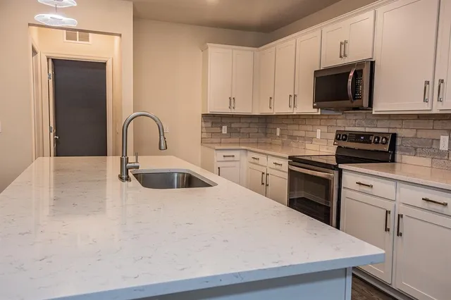 $2,590 | 5175 Northern Flicker Drive, St. Cloud, FL 34771