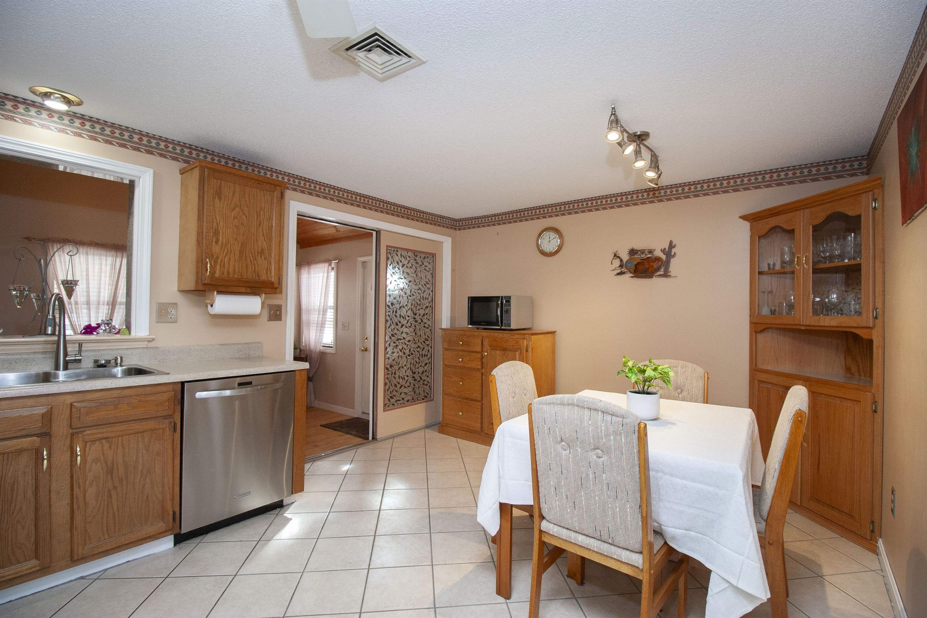 50 Derryfield Road, Unit R Derry, NH 03038 - Photo 5 of 39