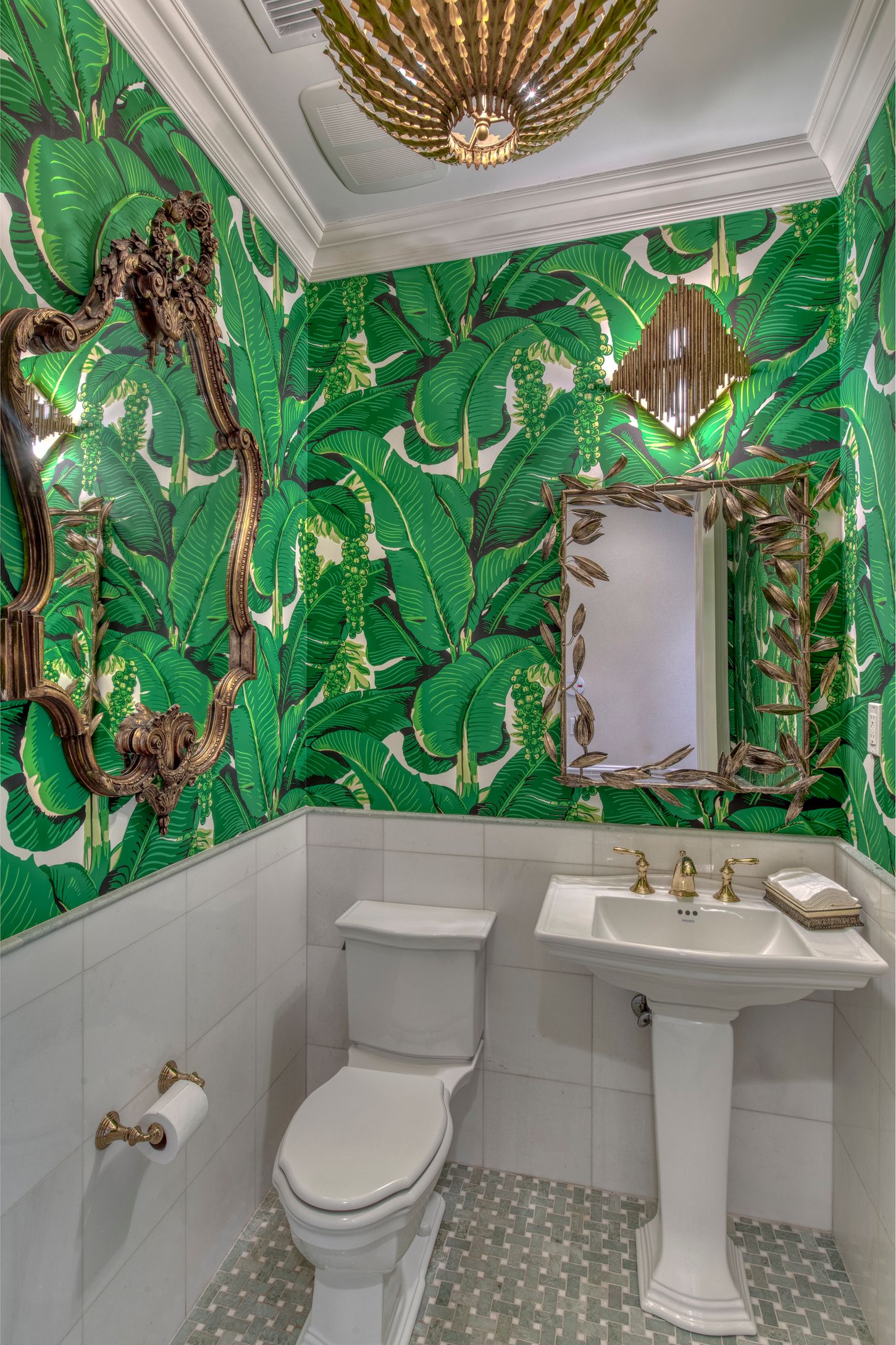 704 Ocean Road Bridgehampton, NY 11932 - Photo 11 of 17 Gallery Image 11