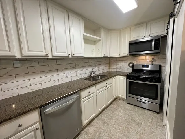 $179,999 | 2965 Pharr Court South, Unit 119, Atlanta, GA 30305