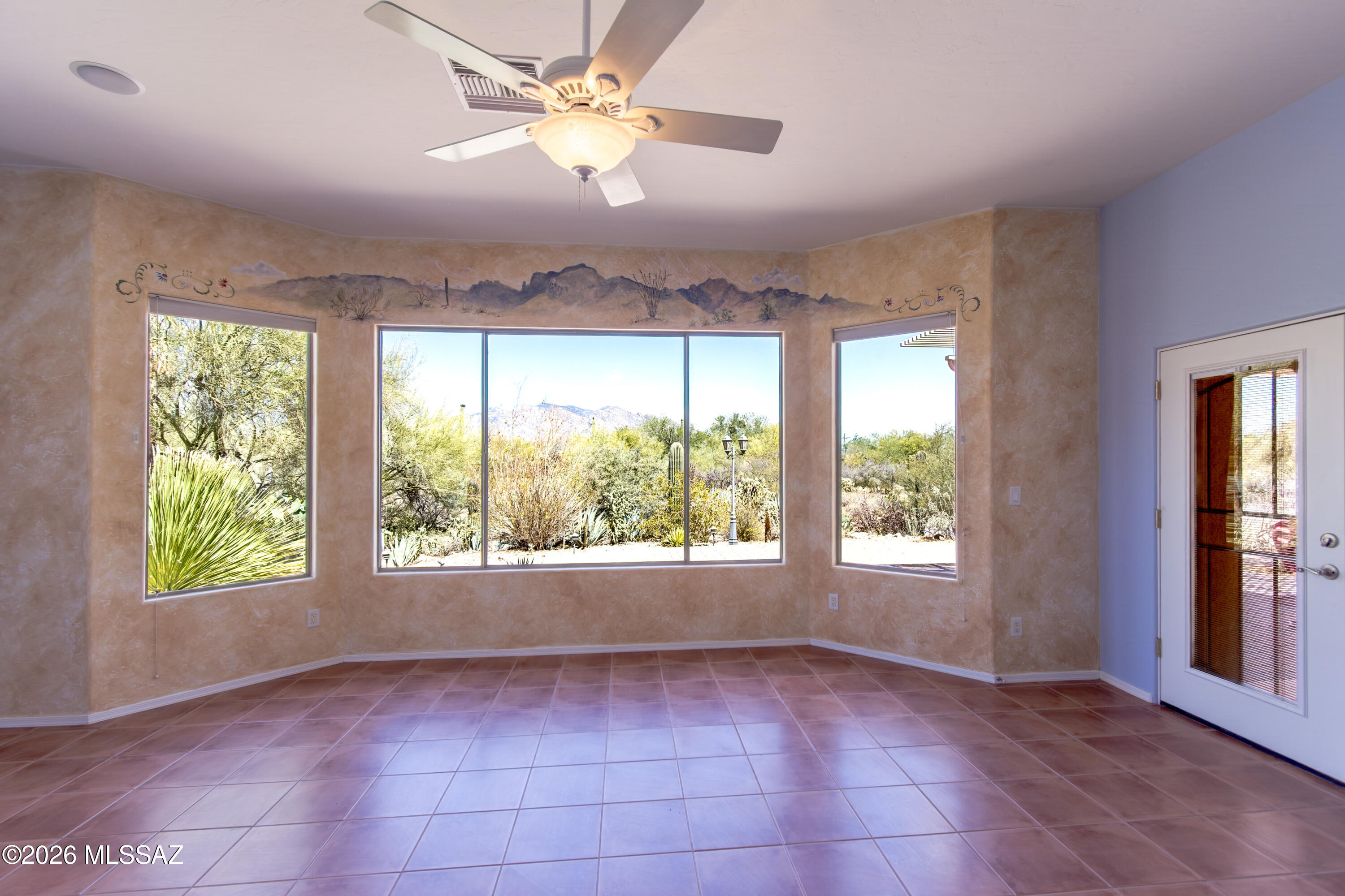 3002 West Oasis Road Tucson, AZ 85742 - Photo 15 of 49 Primary View and Room 3002