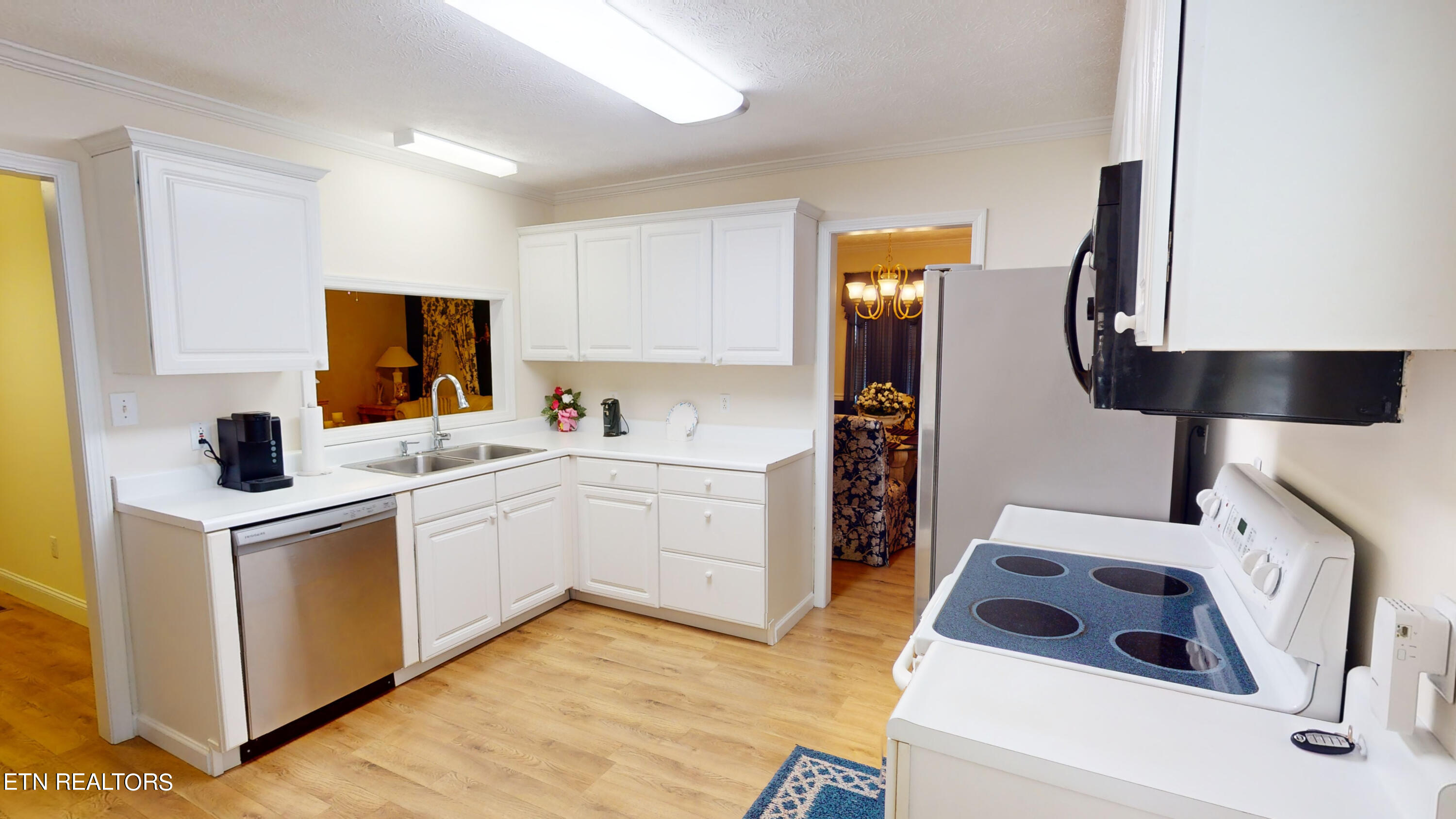 4981 Jonathan Drive Morristown, TN 37814 - Photo 12 of 47 04.17.2024_08.06.43