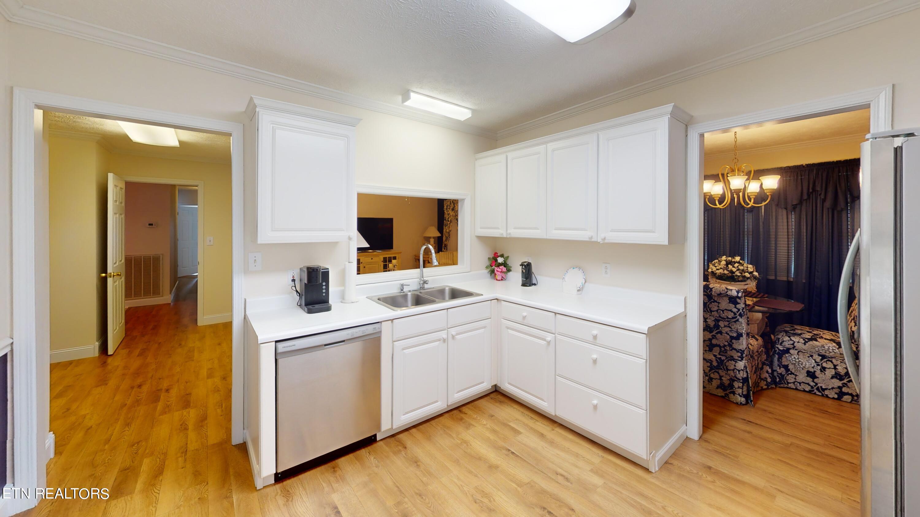 4981 Jonathan Drive Morristown, TN 37814 - Photo 13 of 47 Kitchen (1)