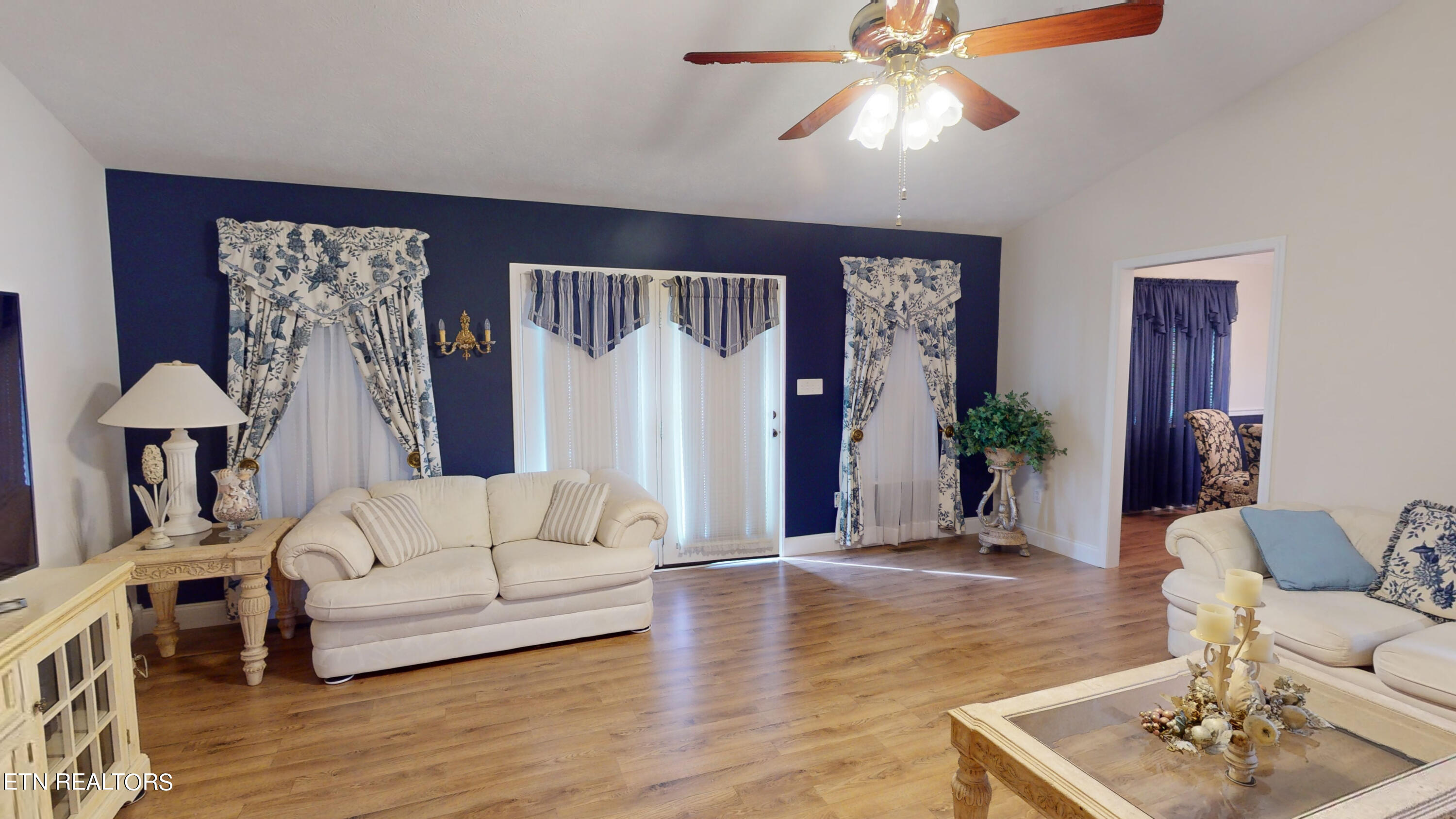 4981 Jonathan Drive Morristown, TN 37814 - Photo 4 of 47 04.17.2024_08.05.44