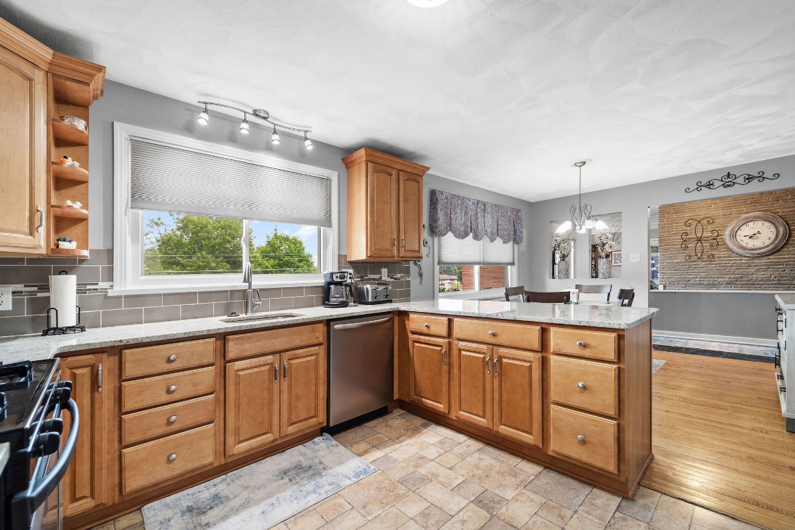 3651 Country Club Road Endwell, NY 13760 - Photo 4 of 34 Gallery Image 4