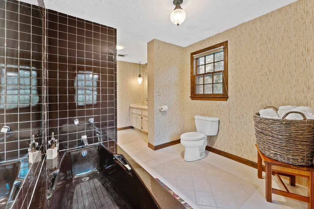 188 Wayside Inn Road Sudbury, MA 01776 - Photo 31 of 42
