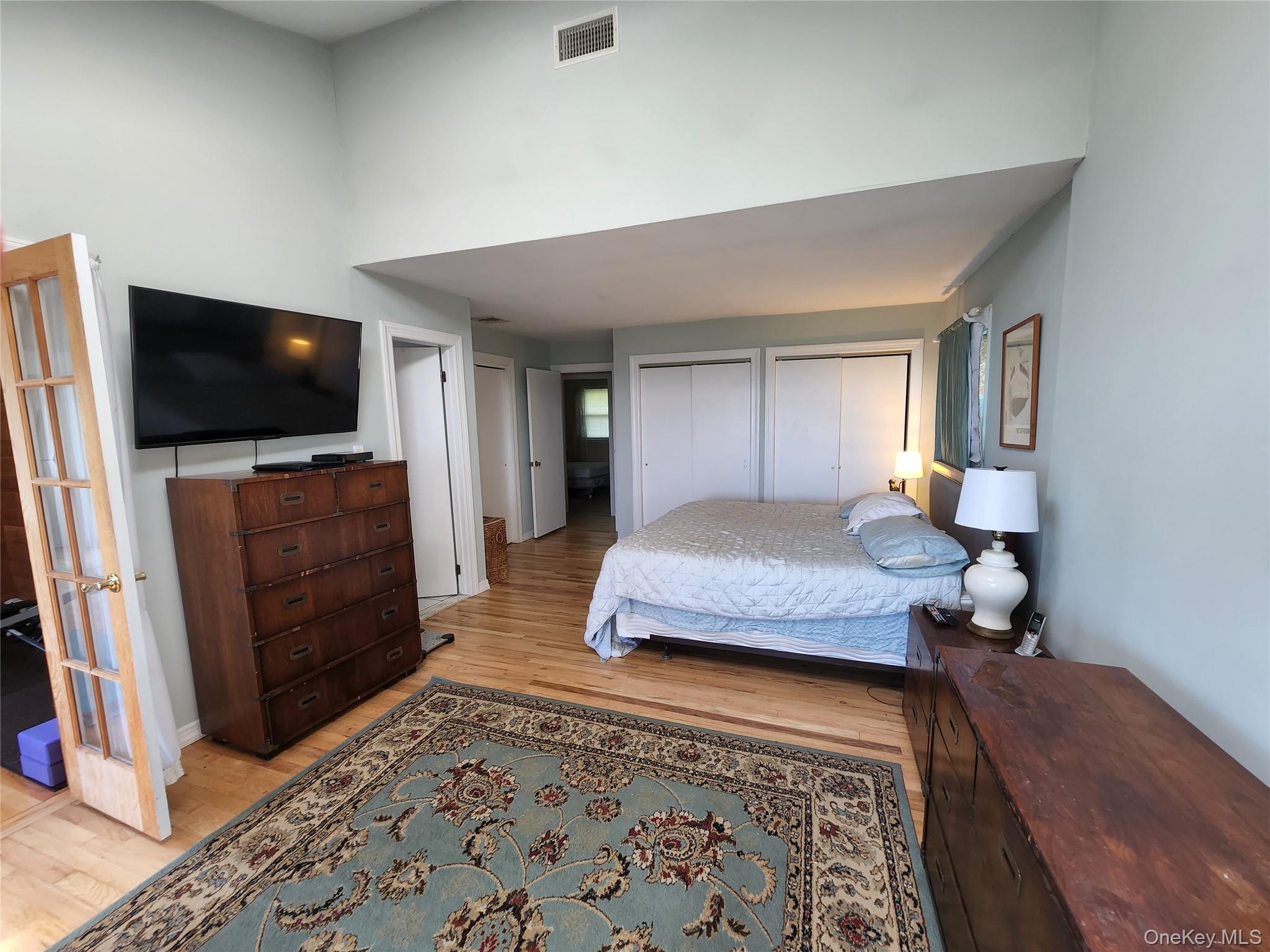 7 Riverhead Road Sound Beach, NY 11789 - Photo 19 of 33