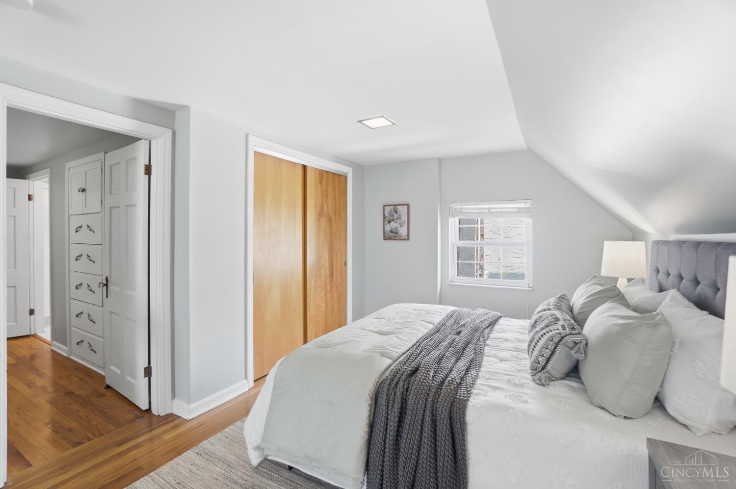3863 Homewood Road Cincinnati, OH 45227 - Photo 23 of 44
