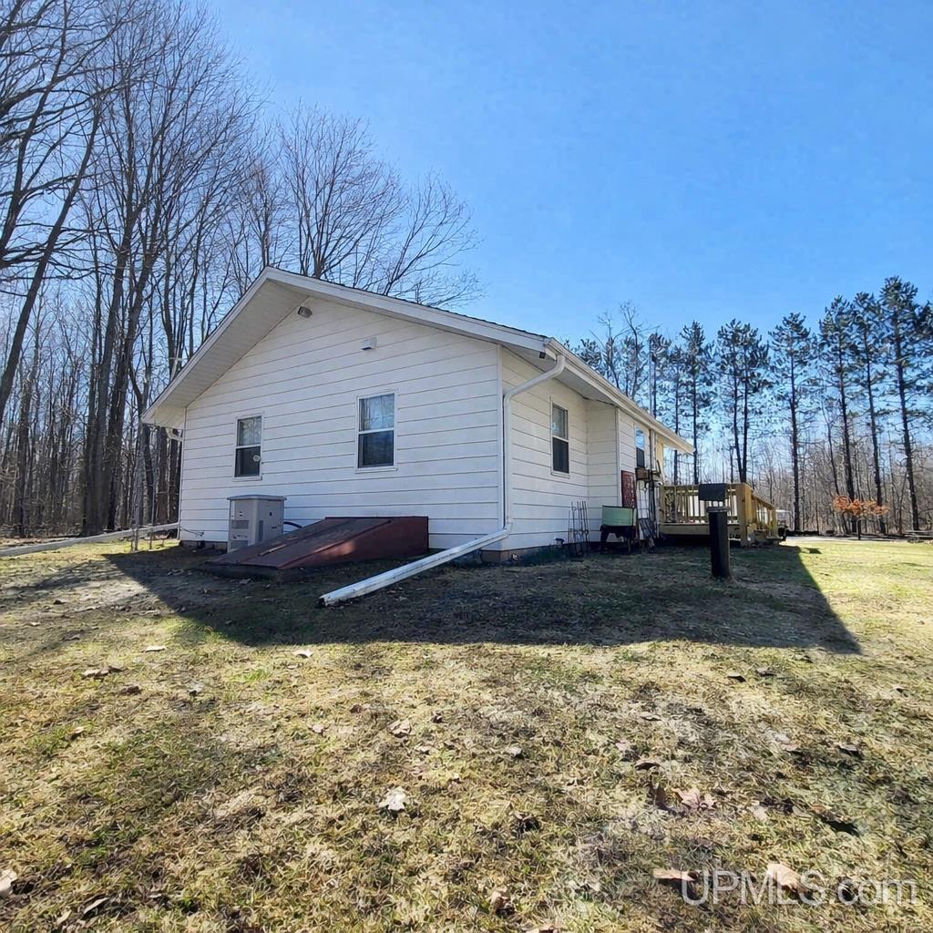 N18792 10 Acre Road Goodman, WI 54125 - Photo 30 of 43