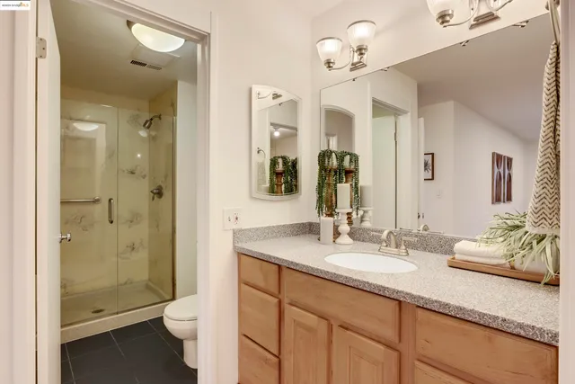 $639,999 | 323 Monte Vista Avenue, Unit 107, Oakland, CA 94611