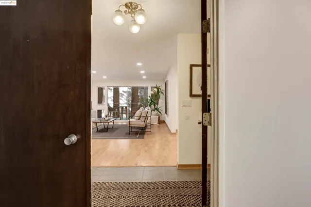 $639,999 | 323 Monte Vista Avenue, Unit 107, Oakland, CA 94611