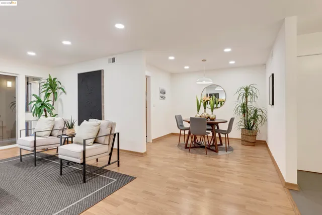 $639,999 | 323 Monte Vista Avenue, Unit 107, Oakland, CA 94611