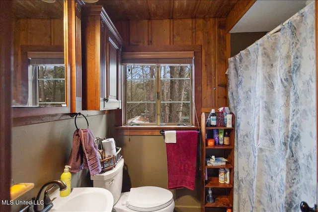 $210,000 | 806 East Dewey Camp Drive, Florence, MS 39073