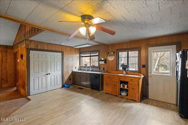 $210,000 | 806 East Dewey Camp Drive, Florence, MS 39073