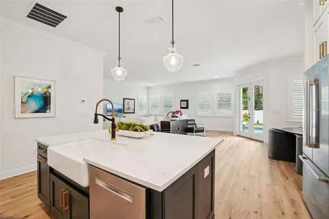 $1,350,000 | 811 West Coral Street, Tampa, FL 33602