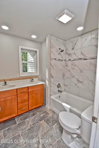 $375,000 | 348 Summit Road, Swiftwater, PA 18370