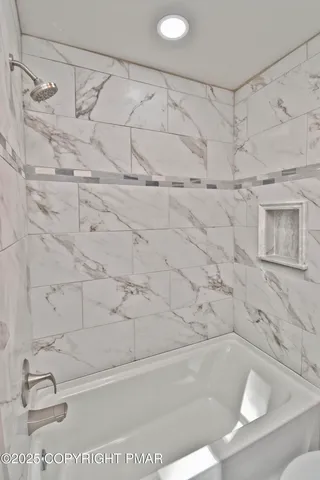 $375,000 | 348 Summit Road, Swiftwater, PA 18370