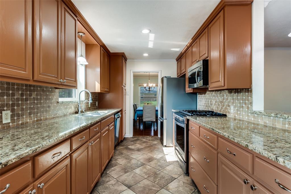 10946 Ridgemeadow Drive Dallas, TX 75218 - Photo 11 of 25