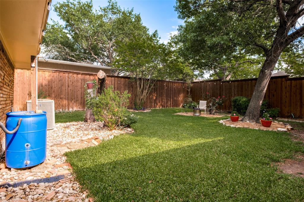 10946 Ridgemeadow Drive Dallas, TX 75218 - Photo 24 of 25 Outdoor Shower