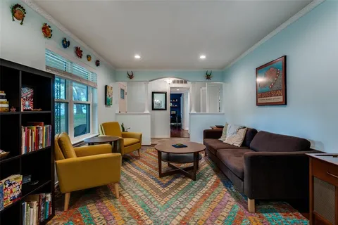 $599,900 | 10946 Ridgemeadow Drive, Dallas, TX 75218