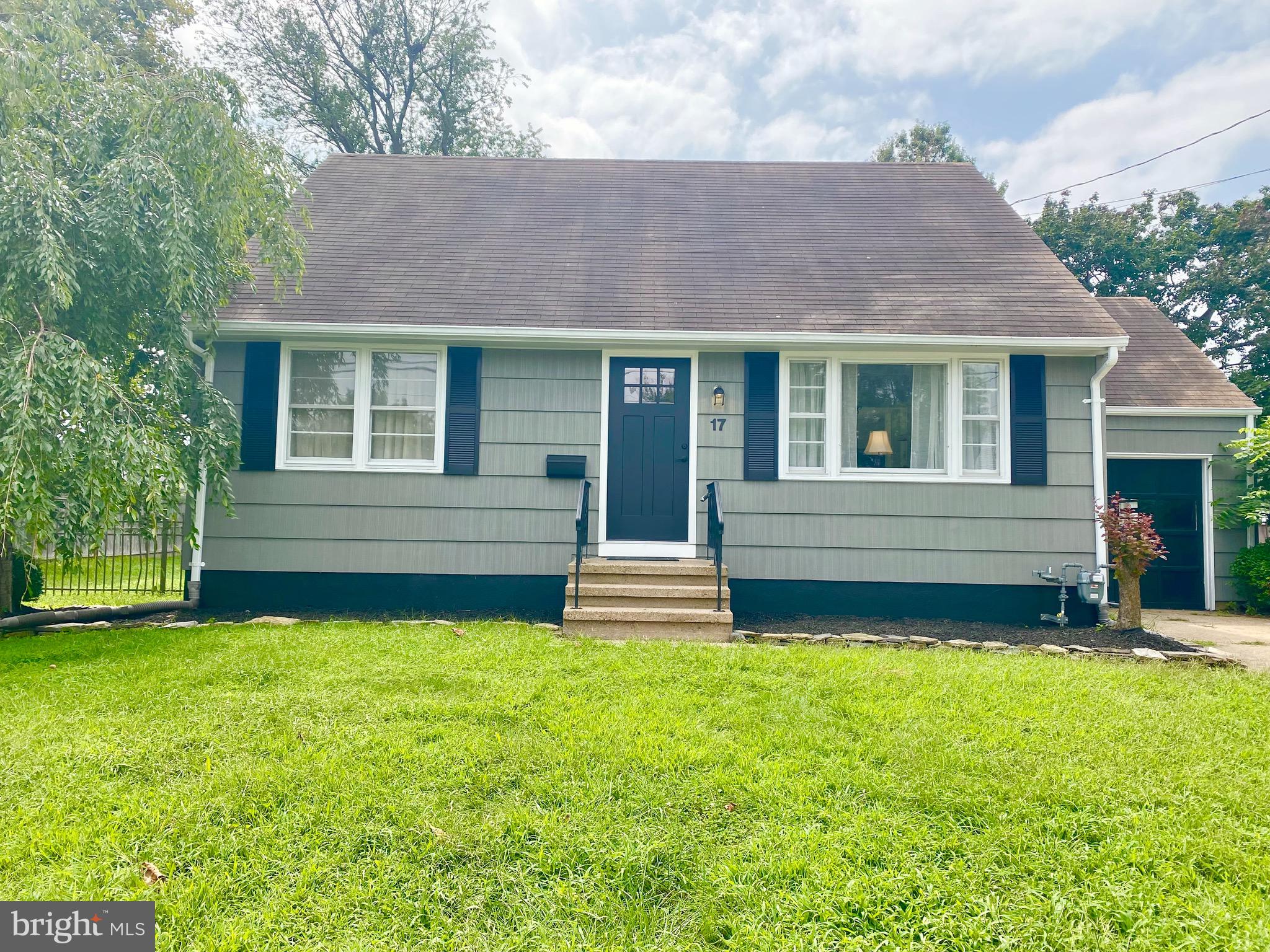 17 Doreen Road Hamilton, NJ 08690 - Photo 1 of 34 Gallery Image 1