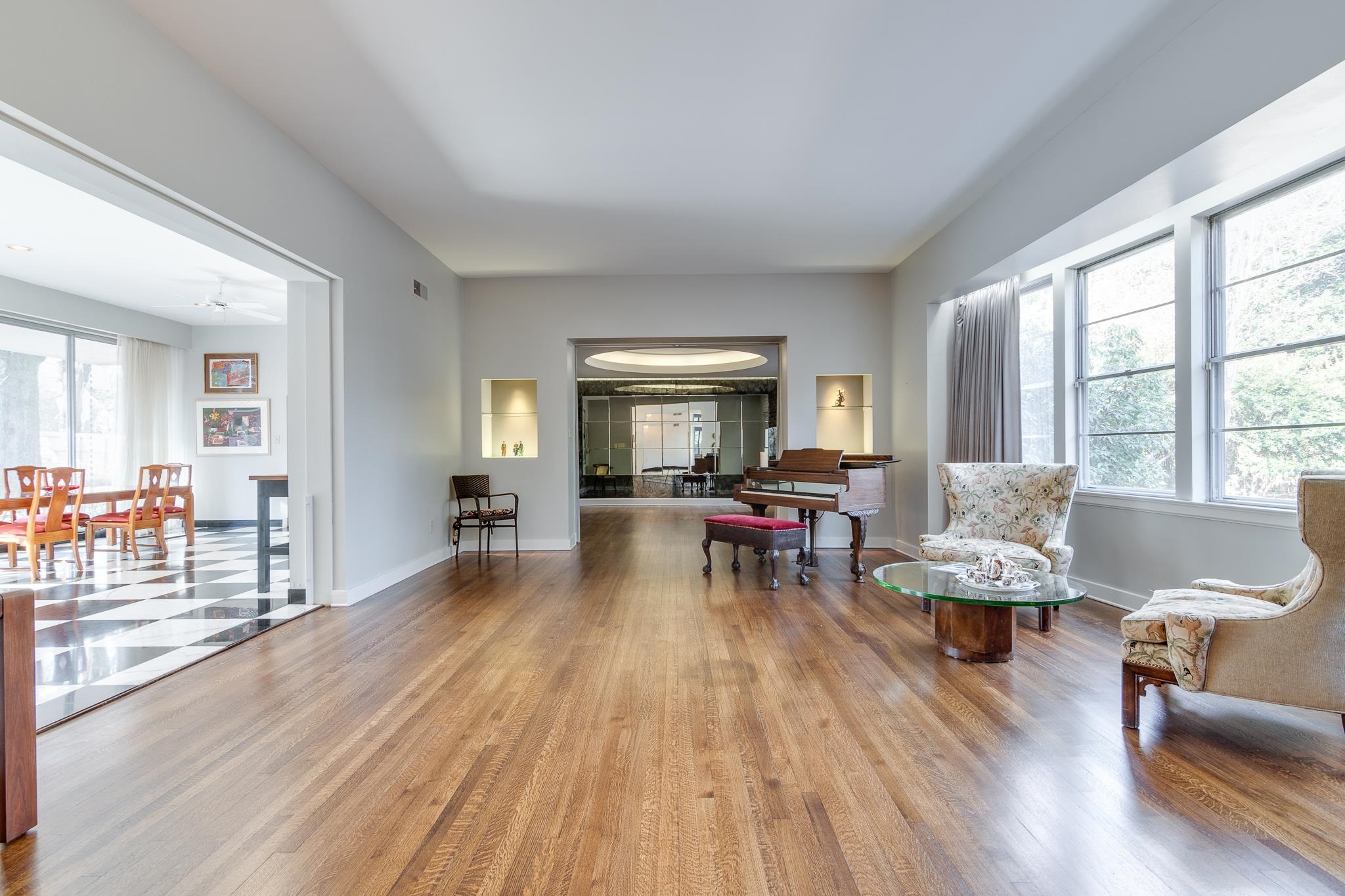 2929 Central Avenue Memphis, TN 38111 - Photo 3 of 25 a living room with furniture and a wooden floor