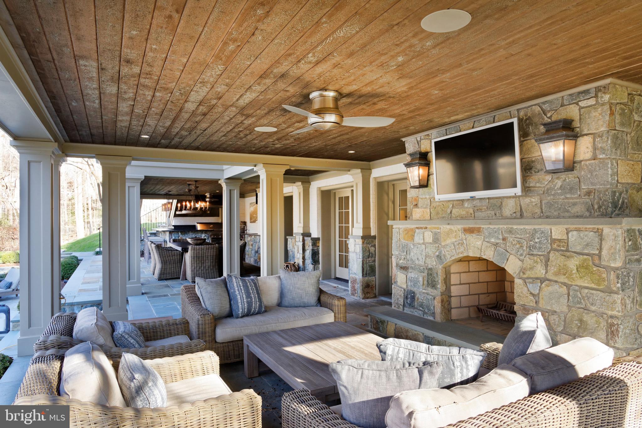 1231 Tottenham Court Reston, VA 20194 - Photo 71 of 86 Outdoor living space
