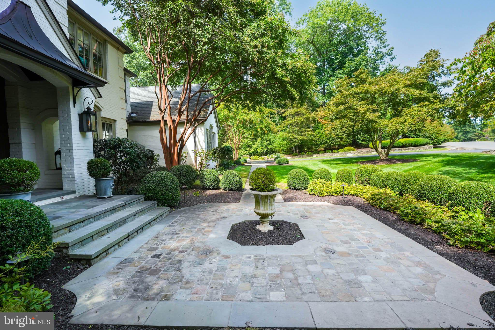 1231 Tottenham Court Reston, VA 20194 - Photo 8 of 86