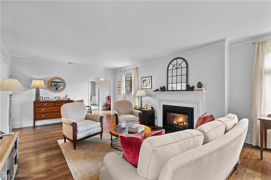 43 Rumstick Road Barrington, RI 02806 - Photo 11 of 50 Living room