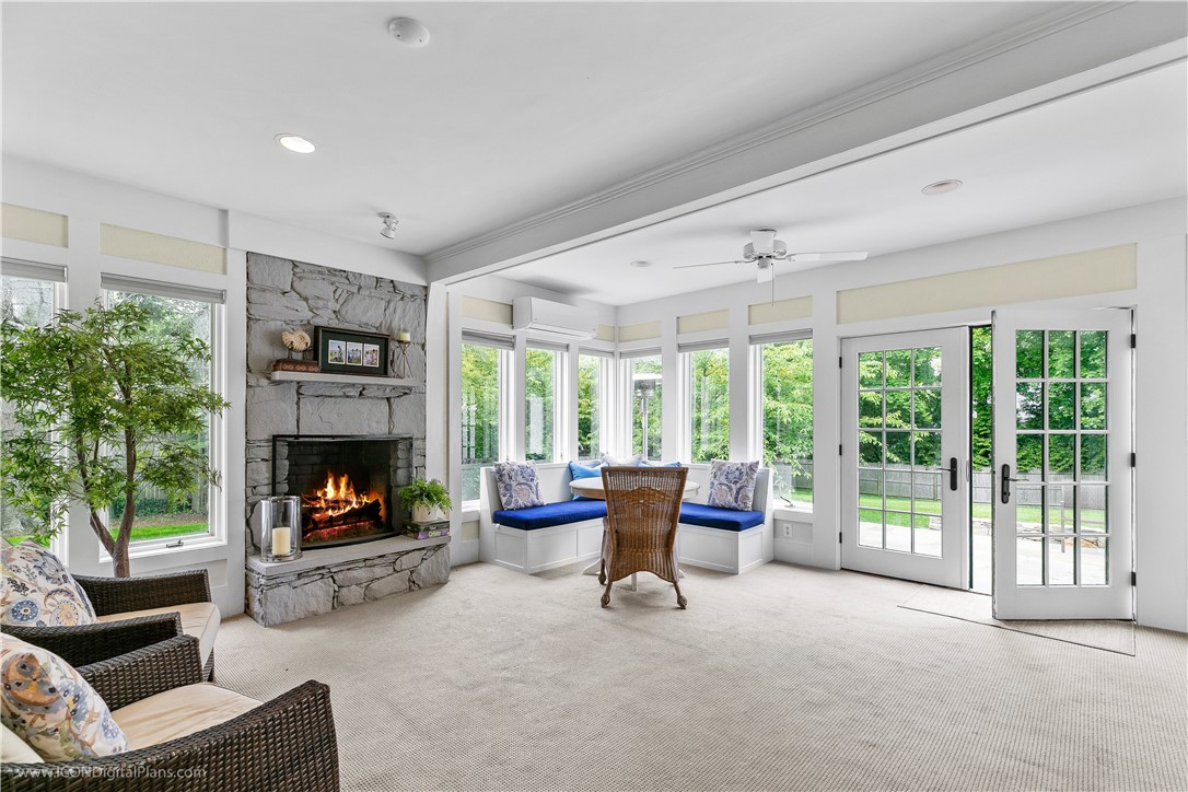43 Rumstick Road Barrington, RI 02806 - Photo 14 of 50 Family room with abundant natural light.