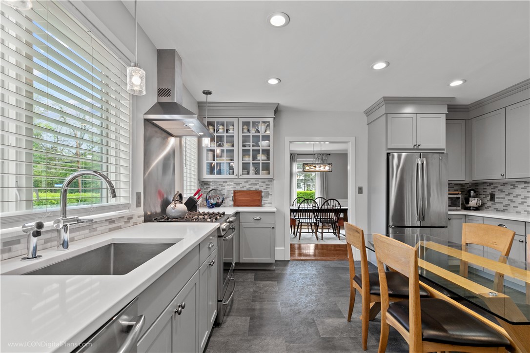 43 Rumstick Road Barrington, RI 02806 - Photo 23 of 50 Large eat in kitchen