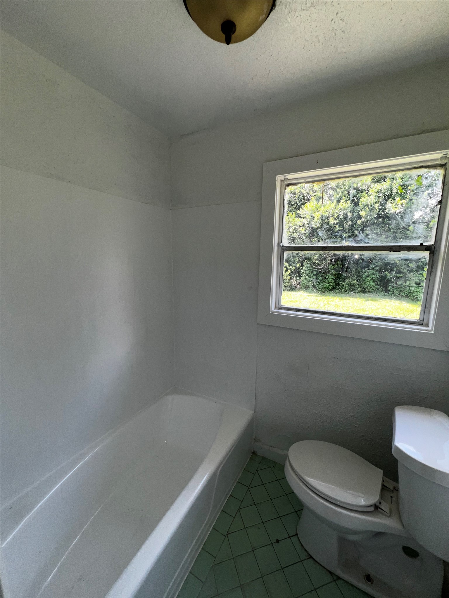 9306 St Lo Road Houston, TX 77033 - Photo 11 of 12 Gallery Image 11