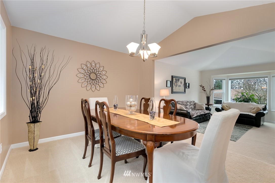 15631 140th Place Southeast Renton, WA 98058 - Photo 14 of 25 Gallery Image 14