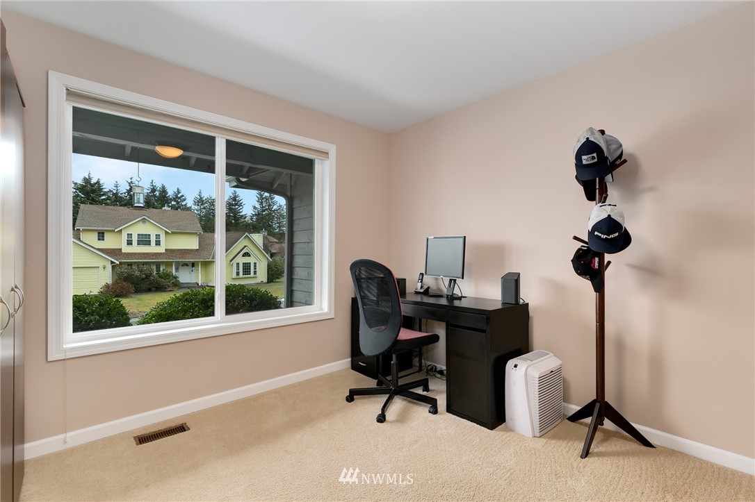 15631 140th Place Southeast Renton, WA 98058 - Photo 18 of 25 Gallery Image 18