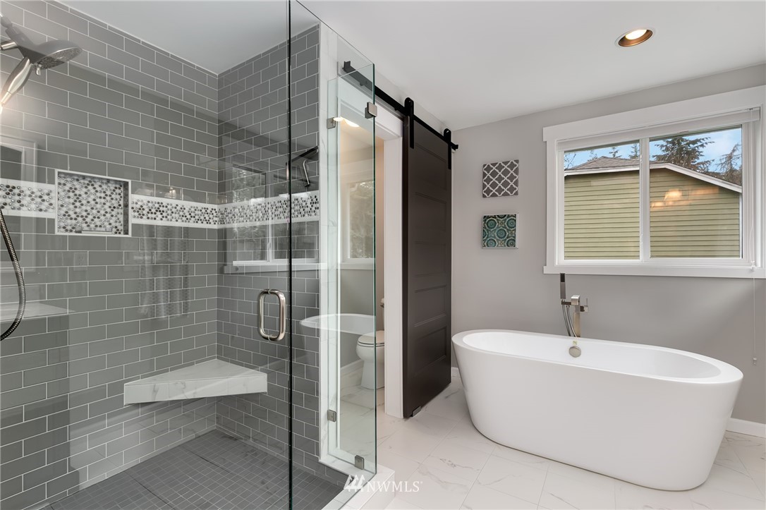 15631 140th Place Southeast Renton, WA 98058 - Photo 6 of 25 Gallery Image 6
