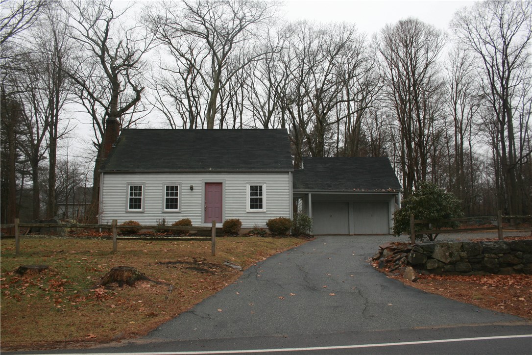61 Howland Road East Greenwich, RI 02818 - Photo 2 of 30 Gallery Image 2