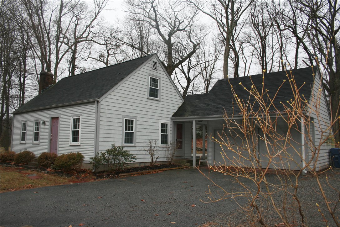 61 Howland Road East Greenwich, RI 02818 - Photo 5 of 30 Gallery Image 5