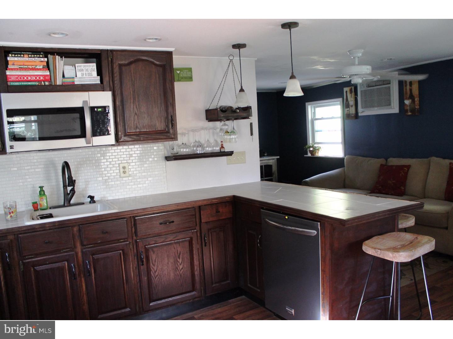 635 Layfield Road Perkiomenville, PA 18074 - Photo 4 of 23 Gallery Image 4