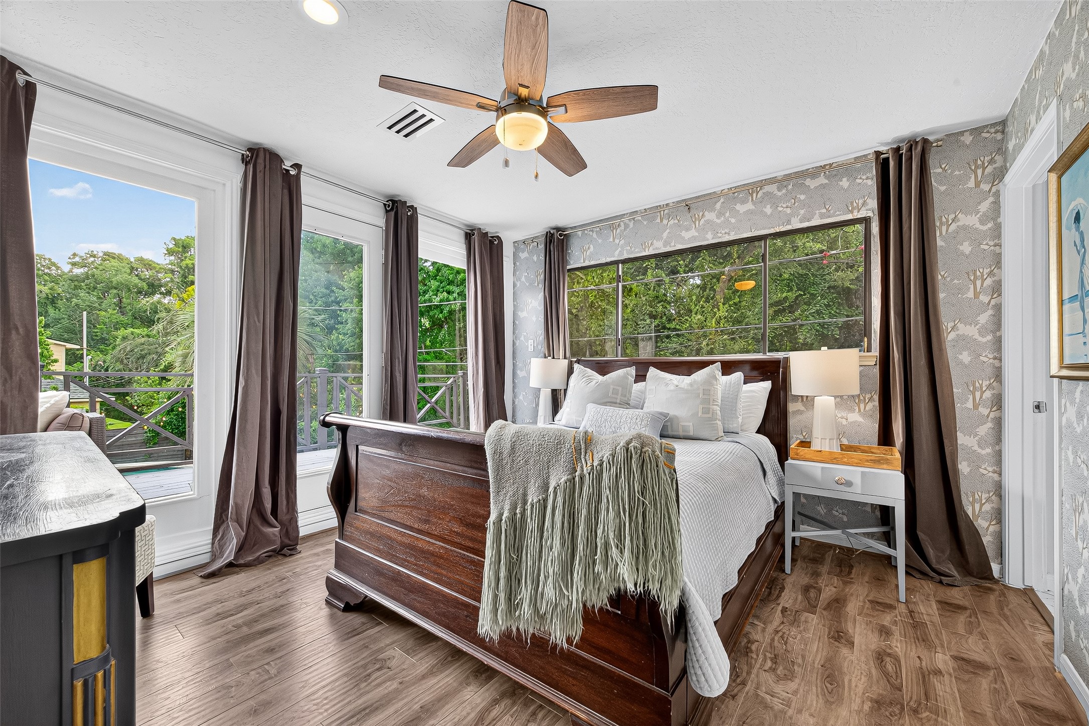 415 Ramblewood Road Houston, TX 77079 - Photo 34 of 49 4th of 4 bedrooms upstairs.