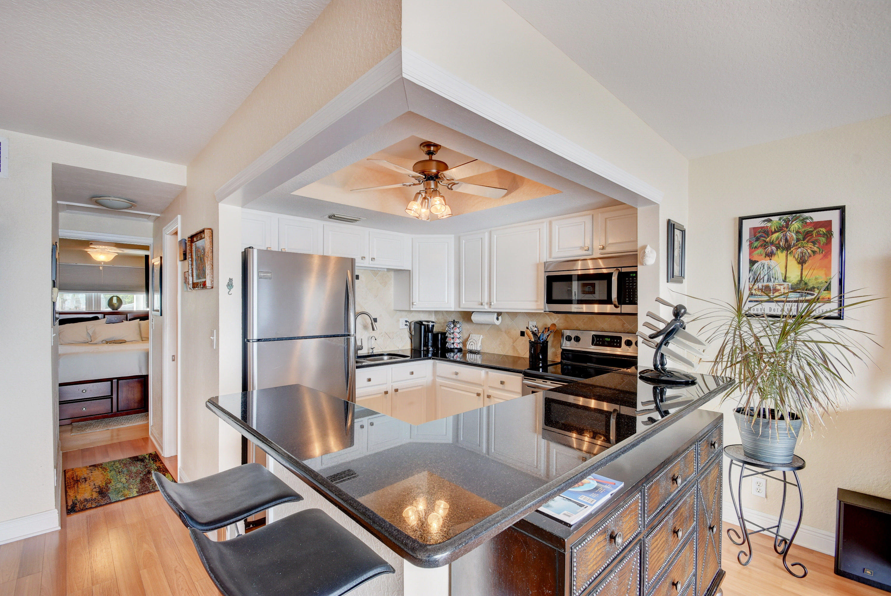 400 Wilma Circle, Unit 202 Riviera Beach, FL 33404 - Photo 10 of 26 Kitchen