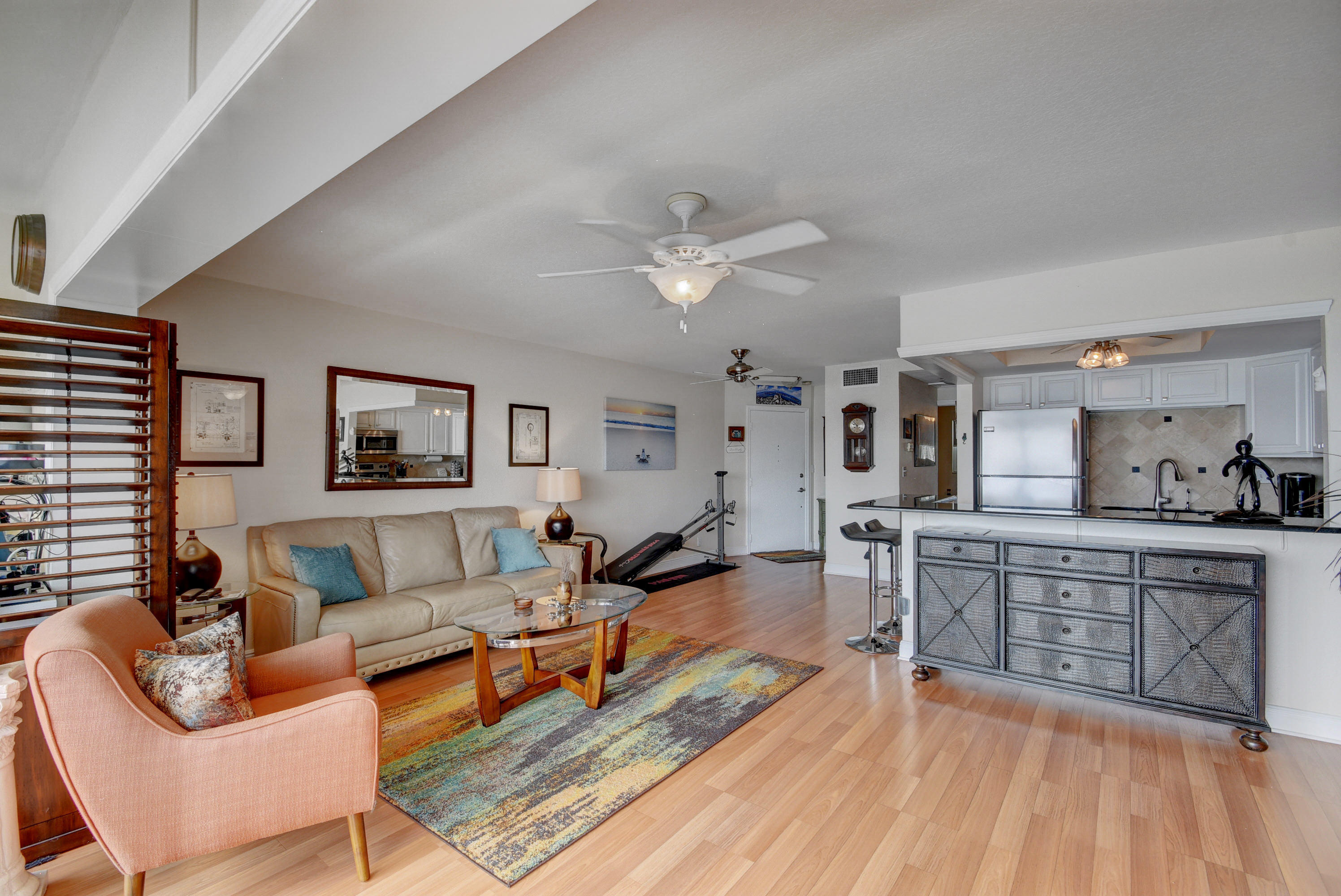 400 Wilma Circle, Unit 202 Riviera Beach, FL 33404 - Photo 8 of 26 LIVING