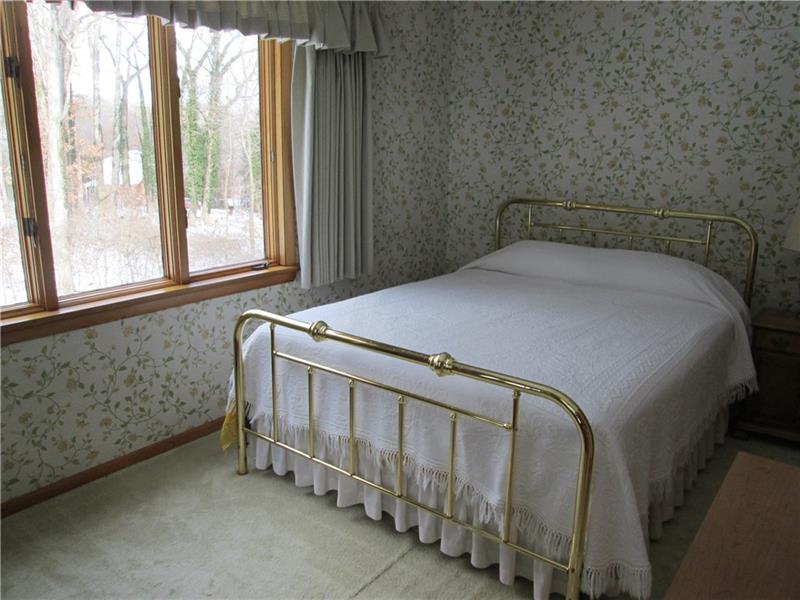 148 Thompson Road Beaver Falls, PA 15010 - Photo 20 of 25 Gallery Image 20
