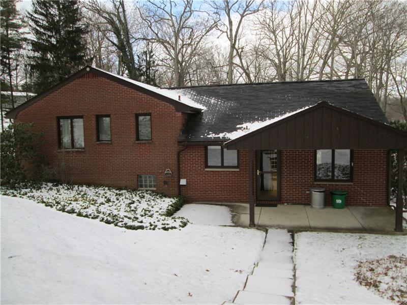 148 Thompson Road Beaver Falls, PA 15010 - Photo 4 of 25 Gallery Image 4