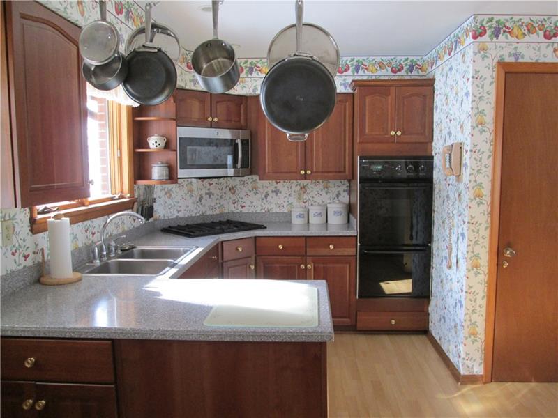 148 Thompson Road Beaver Falls, PA 15010 - Photo 6 of 25 Gallery Image 6